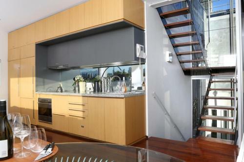 Saint George - The Townhouse