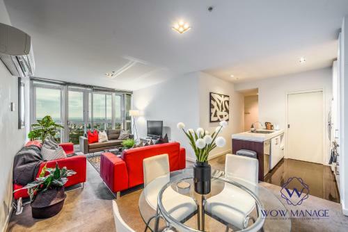 Wow Apartment On Swanston
