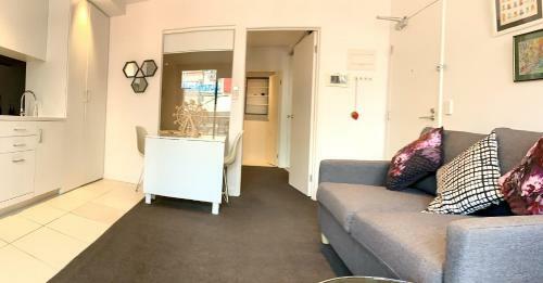 Readyset Apartments On Little Collins