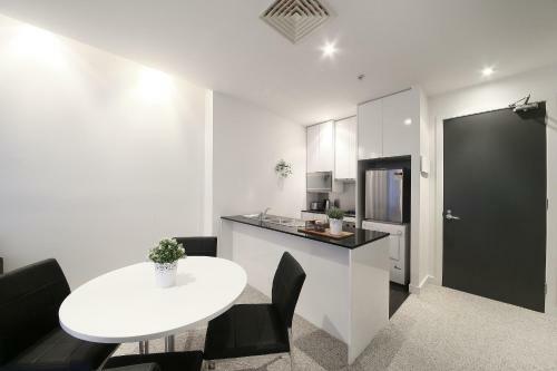 Apartamento A Spacious & Central 2br Apt Near Flinders Station