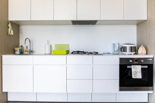 Apartamento 2bd Apt W Stunning Views In High Rise - Docklands