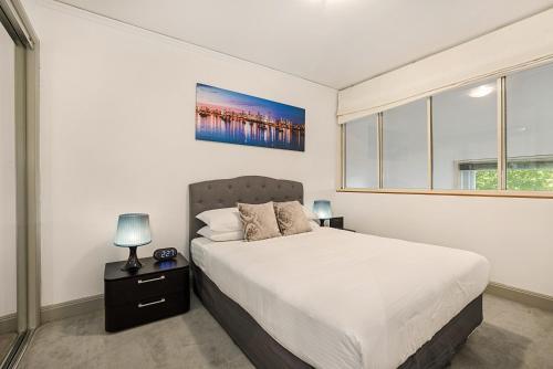 Apartamento Comfy 2-bed Unit In Cbd With Pool, Parking And Gym