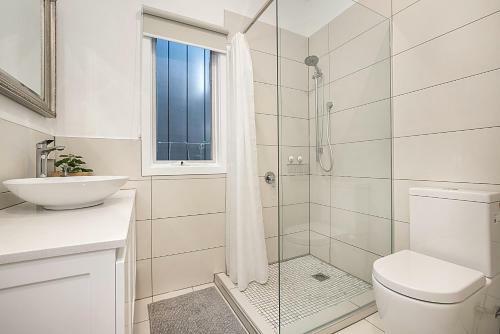 2-bed House With Bbq Deck Near Trams And Albert Park
