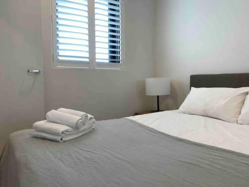 Modern 1 Bedroom Apartment South Yarra