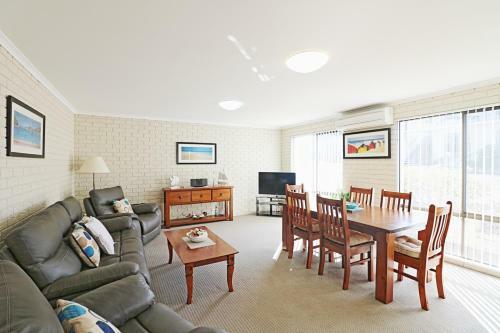 Capri Apartments