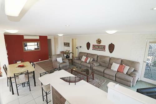 Capri Apartments