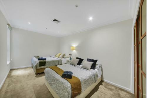 Apartamento A Charming & Spacious 3br Home With Free Parking