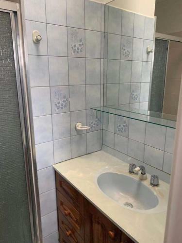 Delicate And Cozy Bedroom In Bentleigh East
