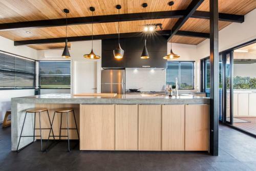 Hilltop Hideaway Luxury Style
