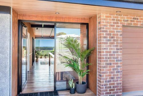 Hilltop Hideaway Luxury Style
