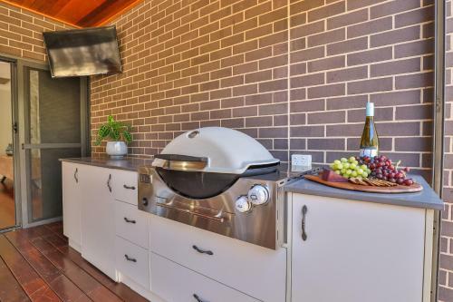 Indulge Luxury Homes - Dockside Marina