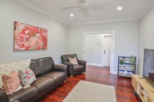 Indulge Luxury Homes - Dockside Marina