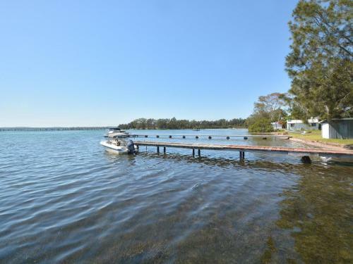 Apartamento Morisset Waterfront 1bdr Studio Looking Over Trinity Marina