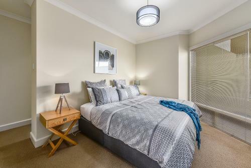 Apartment On Lake Terrace