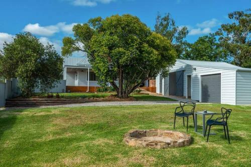Waratah Up Douro By Your Innkeeper