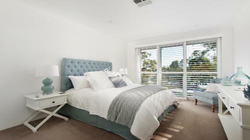 Arabella - Stylish Seaside Sanctuary With Views