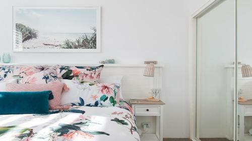 Arabella - Stylish Seaside Sanctuary With Views