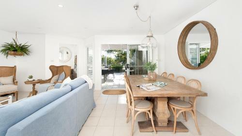 Arabella - Stylish Seaside Sanctuary With Views