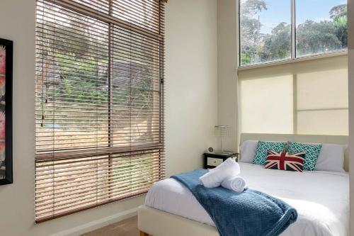 Stylish & Relaxed Lake Home // Narrabeen