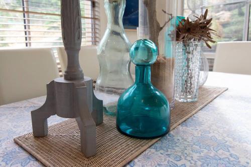 Stylish & Relaxed Lake Home // Narrabeen