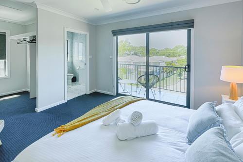 Beautiful Duplex // 3 Min To Beach