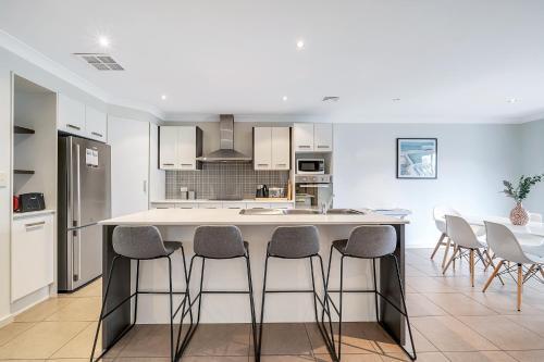 Relaxing Beach Home // Short Stroll From Beach