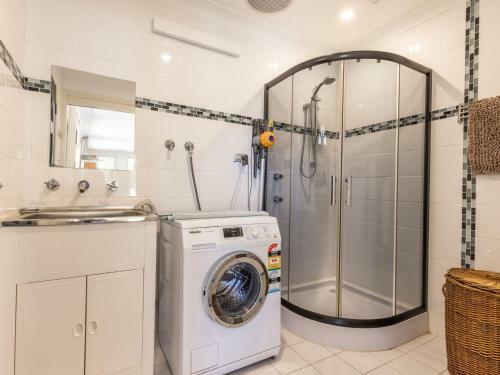 Zabeth 33a Bay Street Nelson Bay