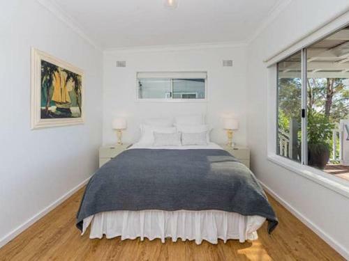 Beach House At Nelson Bay