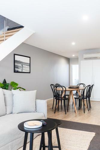 The Lure - Couples Apartment Oaks Nelson Bay