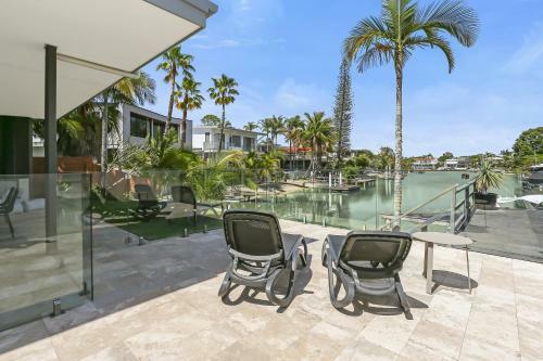 Go With The Flow, Noosa Sound