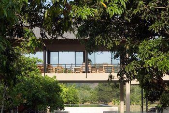Hotel Thilanka Resort And Spa