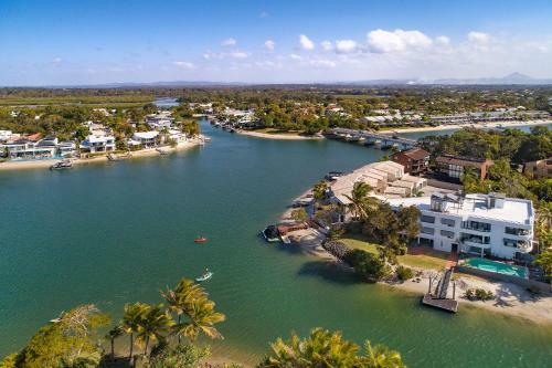 Pisces Apartment 6 Peza Court 7