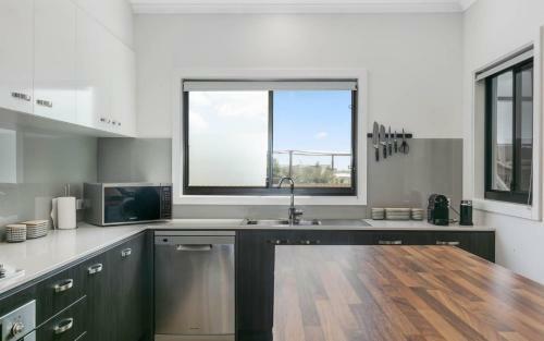 Fairway 1 - 9-19 Troon Drive