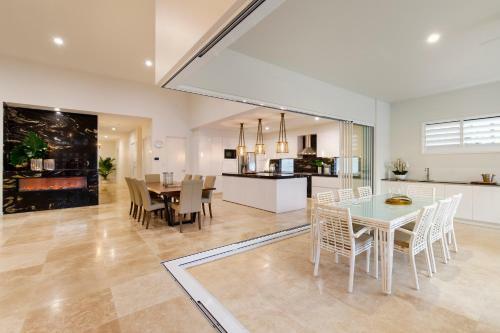 Entertaining In Elegance, Noosaville