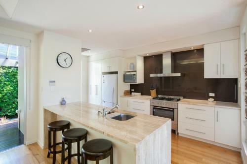 Villa Apartment 2 Elizabeth Street 36