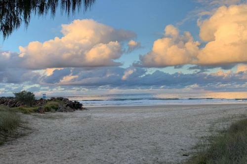 Illalangi - Views, Pool, Walk To Beach