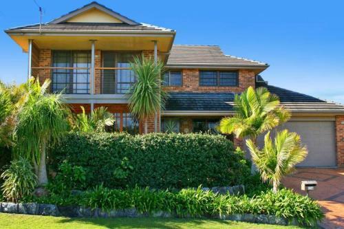 Illalangi - Views, Pool, Walk To Beach