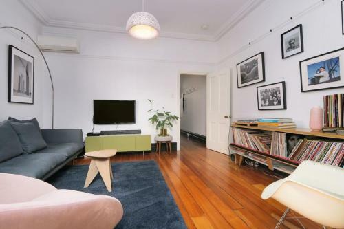 Designer 2-bed House Wgarden - Northbridge Perth