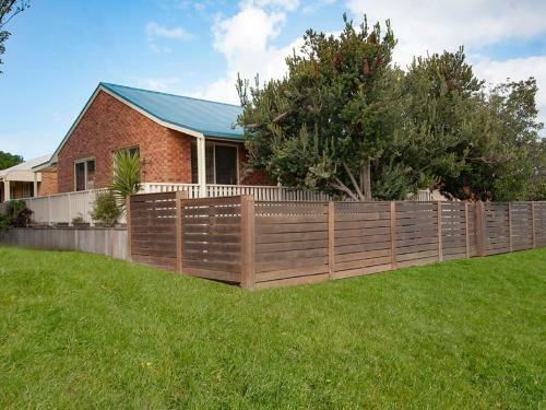 Banksia Beach House