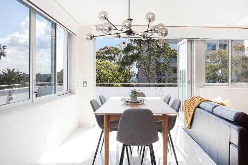 Penthouse Designer Apartment Close To City