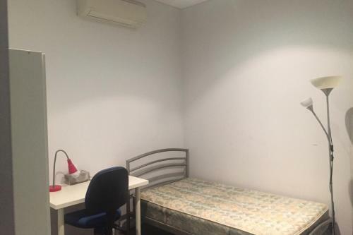 Apartamento Sun-drenched 3br Apt In Turrella!