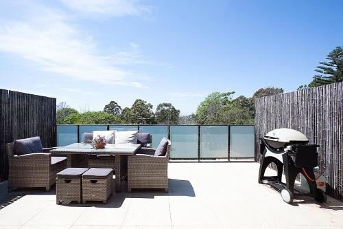 Spacious Family Entertainer Minutes From Manly Beach