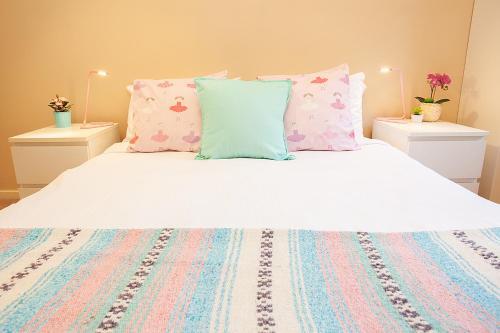 Spacious Family Entertainer Minutes From Manly Beach