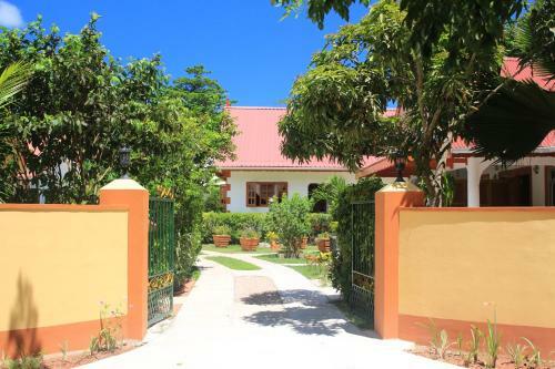 Hostal Veronic Self-catering Guest House