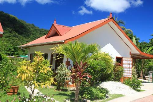 Hostal Veronic Self-catering Guest House