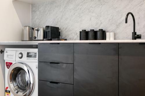 Apartamento Boutique Studio Near Parks, Theatres And Dining