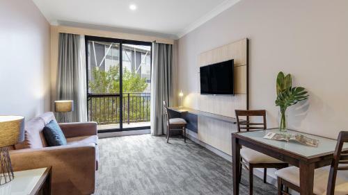 Aparthotel Oaks Sydney North Ryde Suites