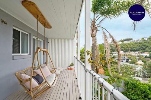 Stylish Beach Home // Moments From Water