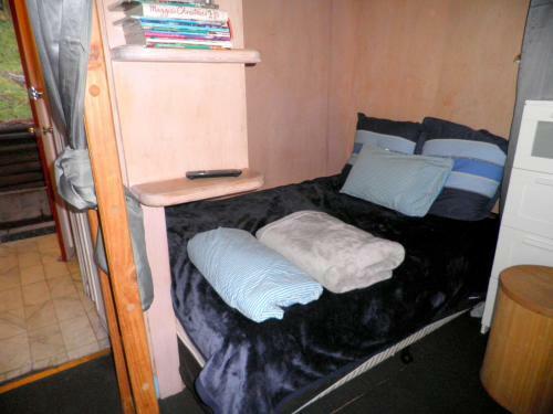 Super Value Thredbo Studio & Ante-room Apartment