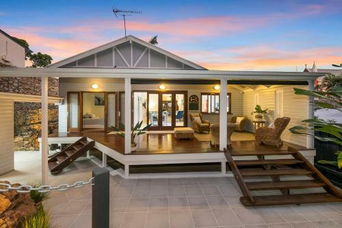 Gorgeous Home 3 Mins To Strand